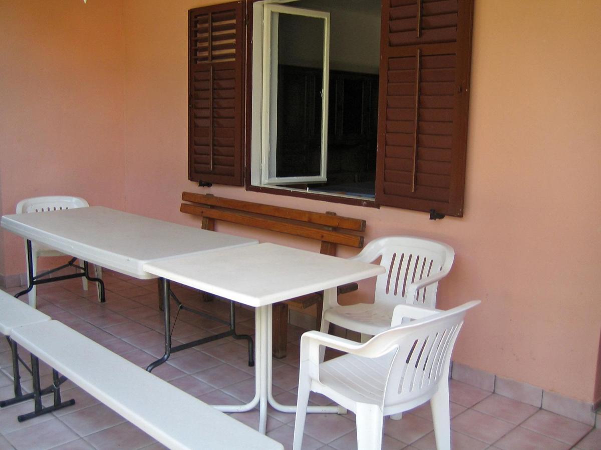 Family Friendly Seaside Apartments Vlasici, Pag - 4319 Экстерьер фото