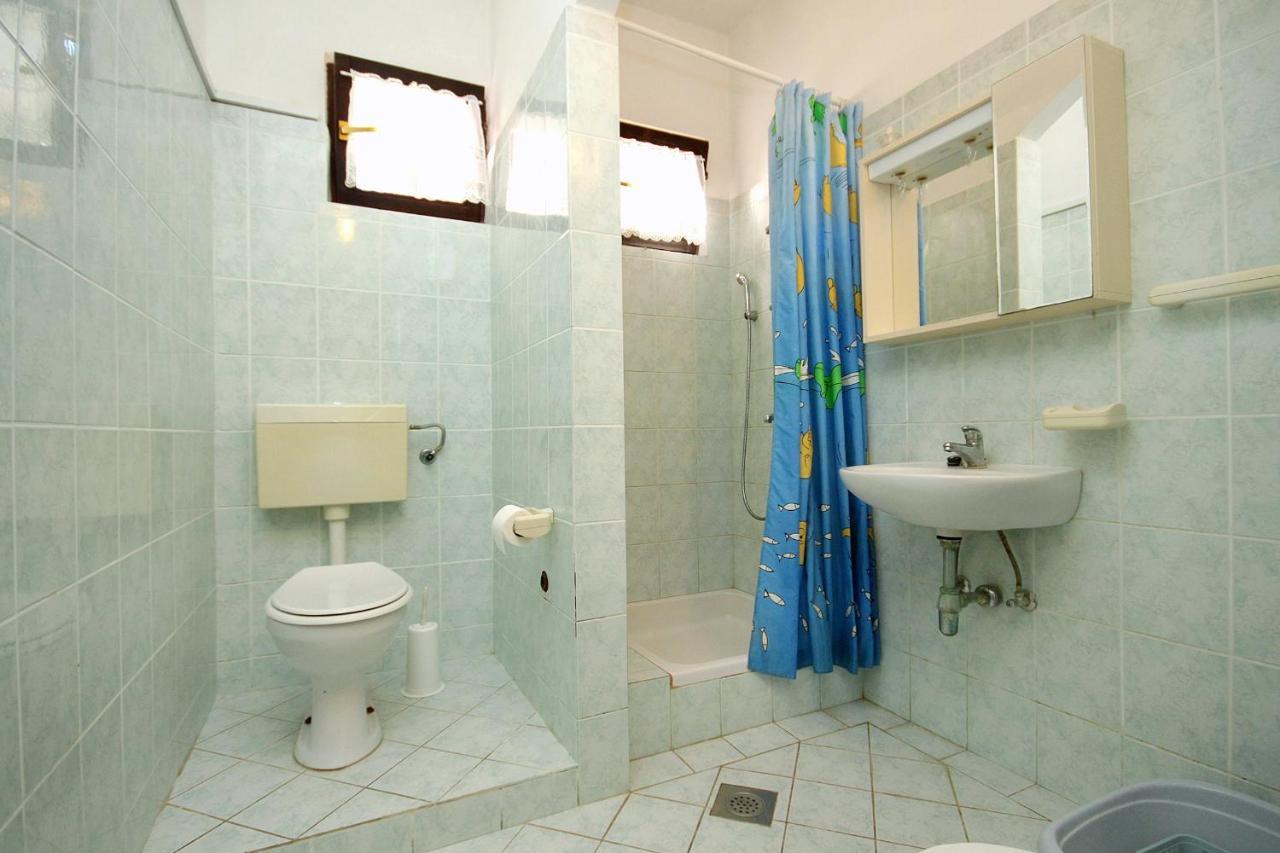 Family Friendly Seaside Apartments Vlasici, Pag - 4319 Экстерьер фото