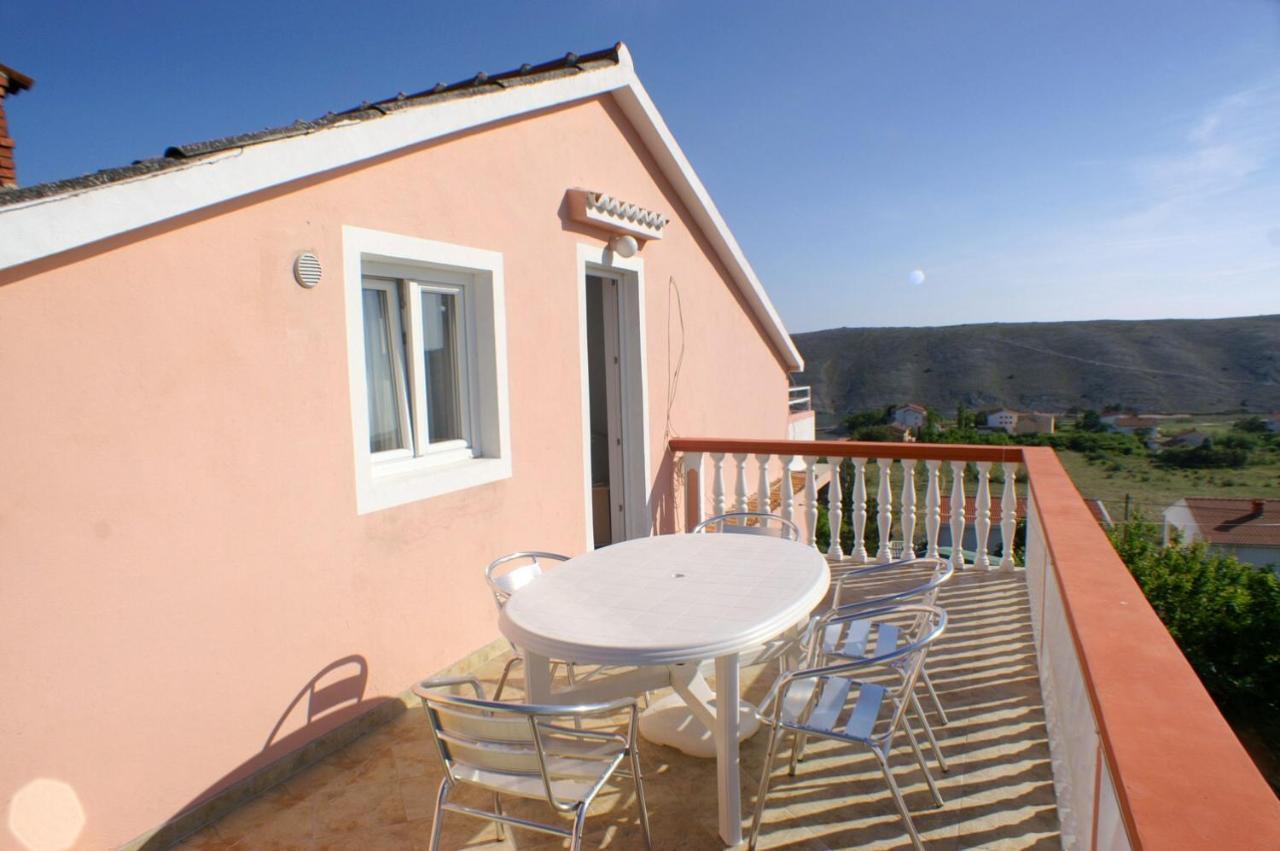 Family Friendly Seaside Apartments Vlasici, Pag - 4319 Экстерьер фото